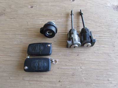 Audi TT MK1 8N Ignition Door Lock Keys, Key Fobs, Ignition Cylinder, and Door Lock Cylinders 8E0905855A